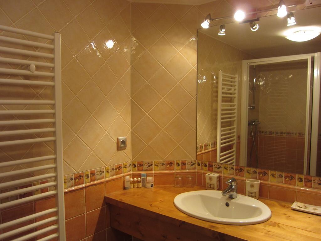 Appart 4 Pers 3 Etoiles Proximite Lac Et Remontees Courchevel Le Praz - Arrayanes Rum bild